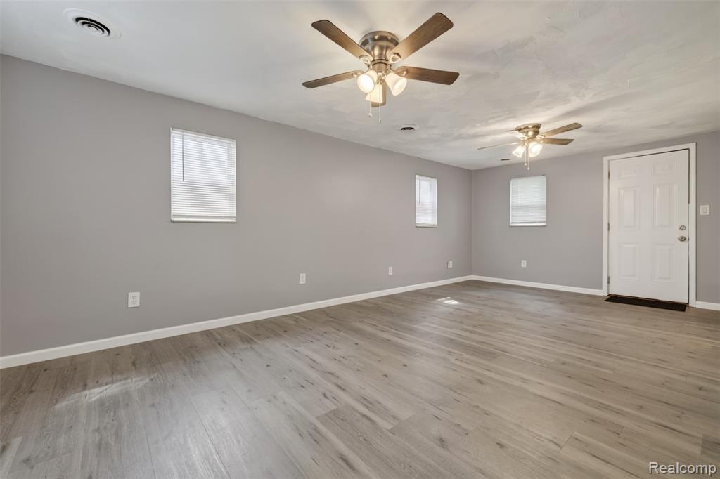 2070 Harwine Street Property Photo 6