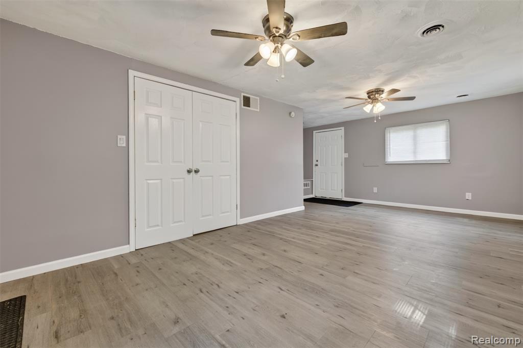 2070 Harwine Street Property Photo 8