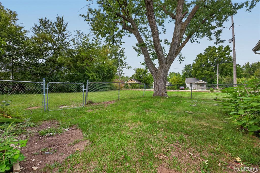 2070 Harwine Street Property Photo 27