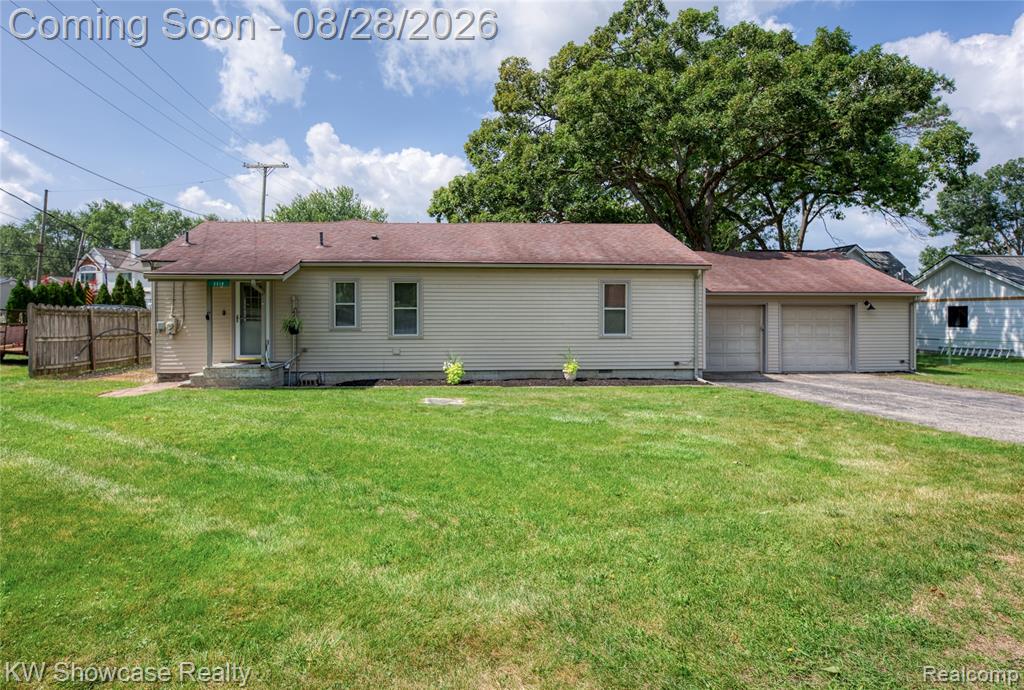 3519 Woodland Drive Property Photo 3
