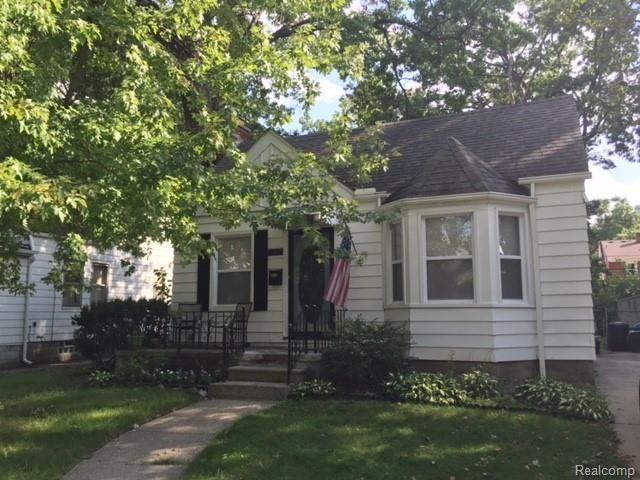 232 E WOODLAND Street Property Photo 1