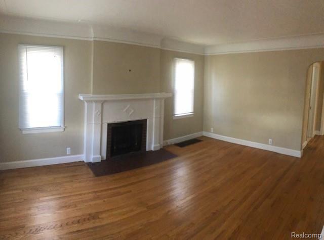 232 E Woodland Street Property Photo 2