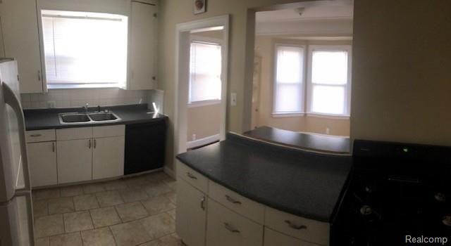 232 E Woodland Street Property Photo 6