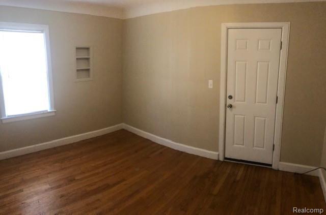 232 E Woodland Street Property Photo 8