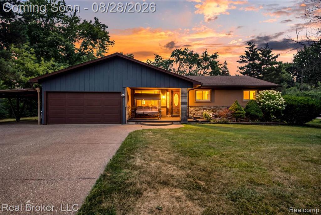 5214 Daniels Drive Property Photo 1