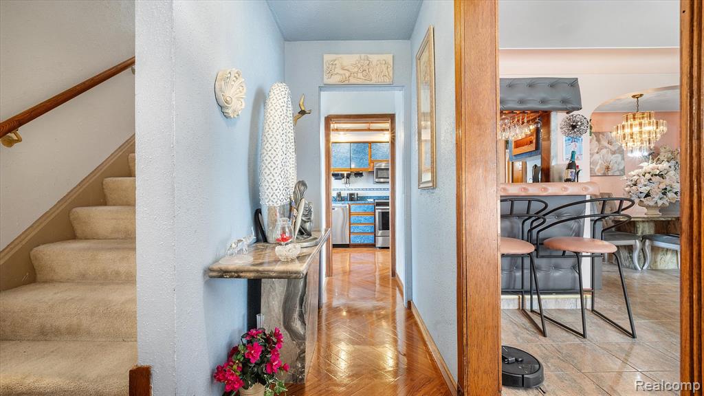 15120 Whitcomb Street Property Photo 4