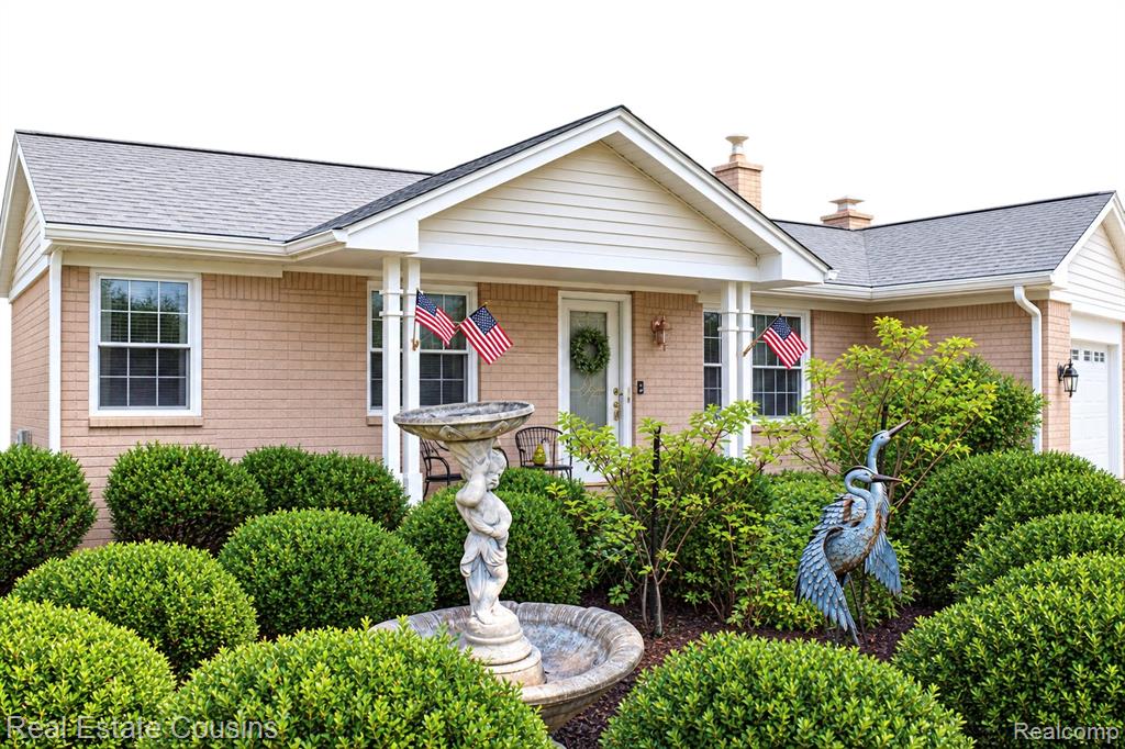 6258 Meadowwood Lane Property Photo 1