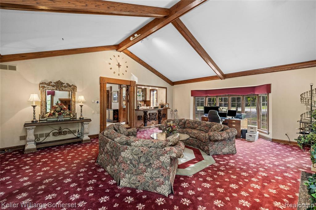 1290 Sunniwood Place Property Photo 12
