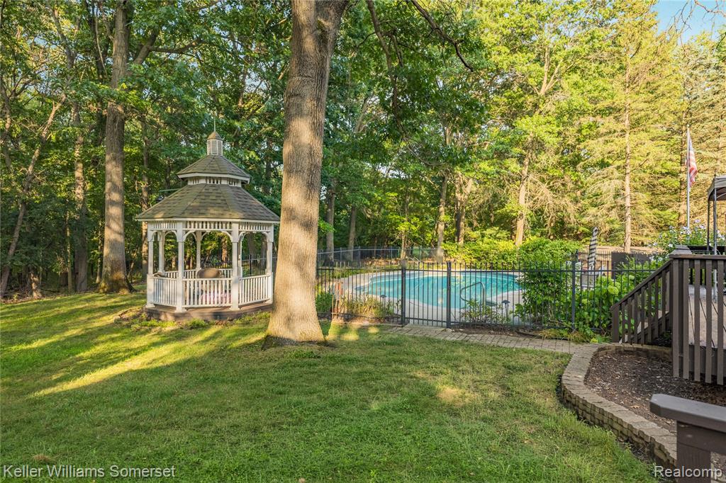 1290 Sunniwood Place Property Photo 67