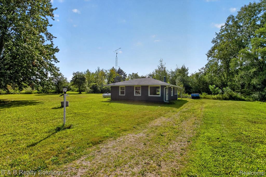 4644 Hillcrest Drive Property Photo 5