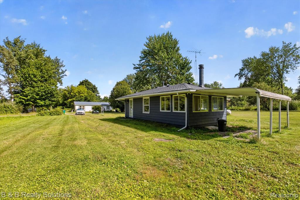 4644 Hillcrest Drive Property Photo 8