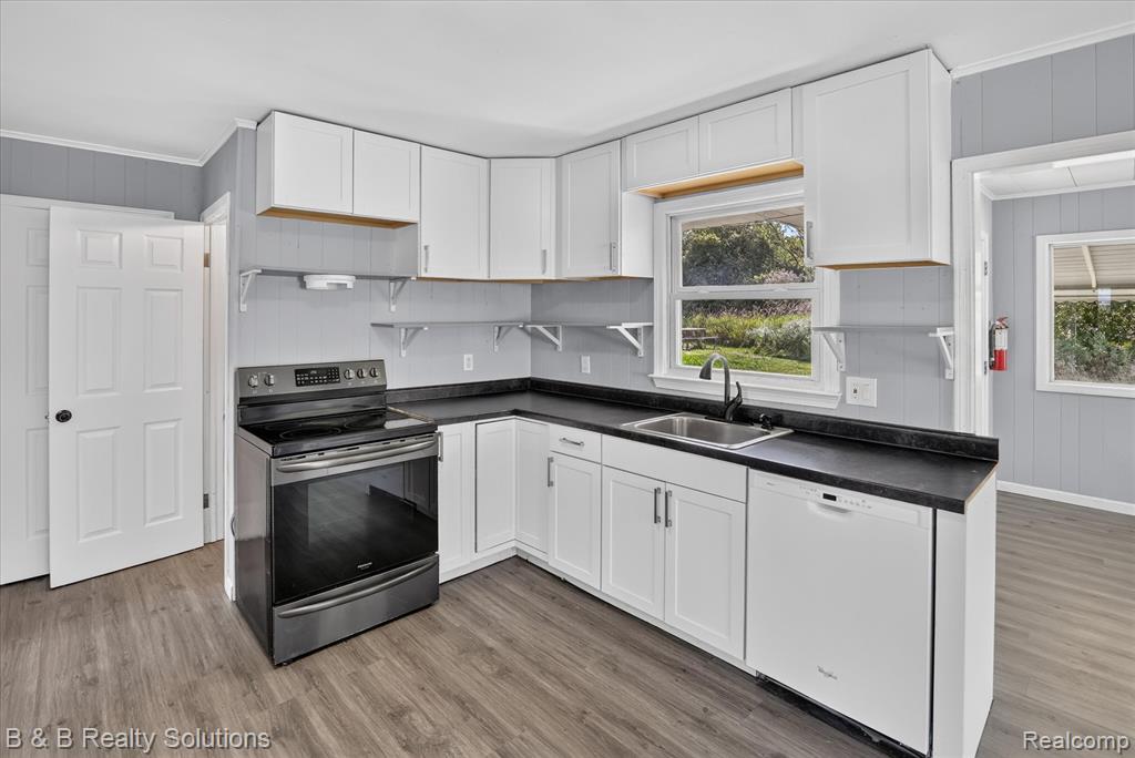 4644 Hillcrest Drive Property Photo 15
