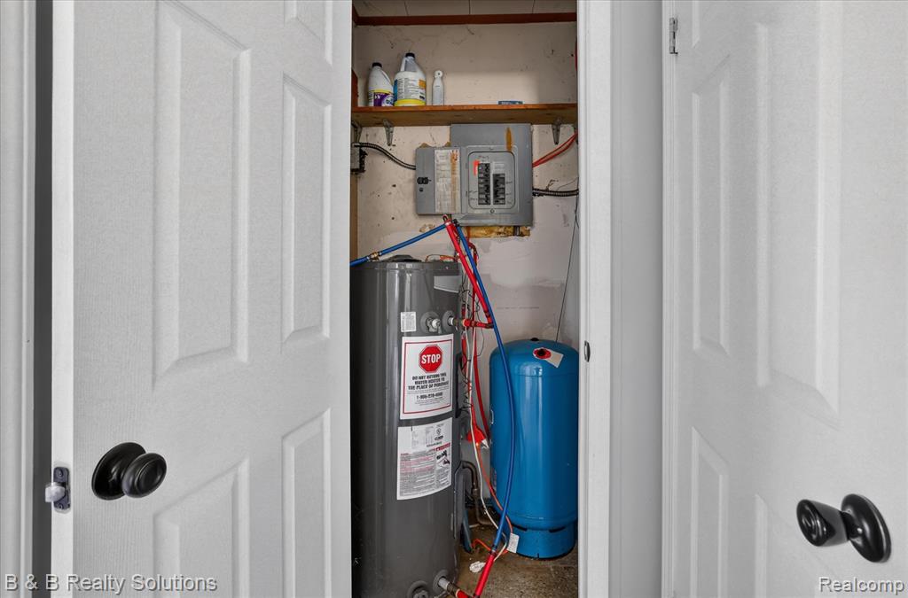 4644 Hillcrest Drive Property Photo 24