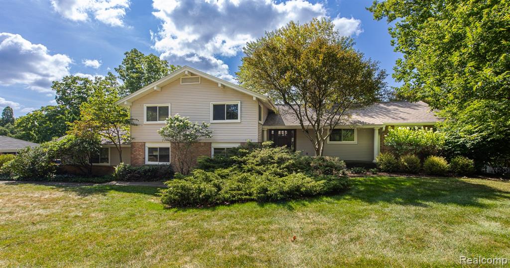 1050 Top View Road Property Photo 1
