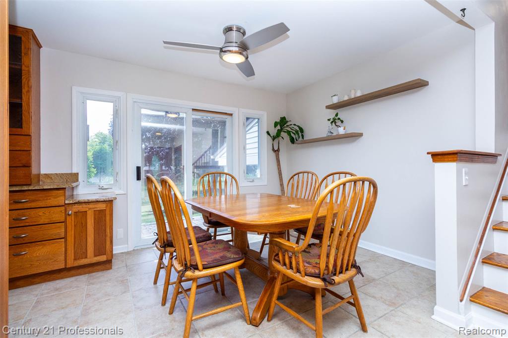 6361 Emerald Lake Drive Property Photo 8