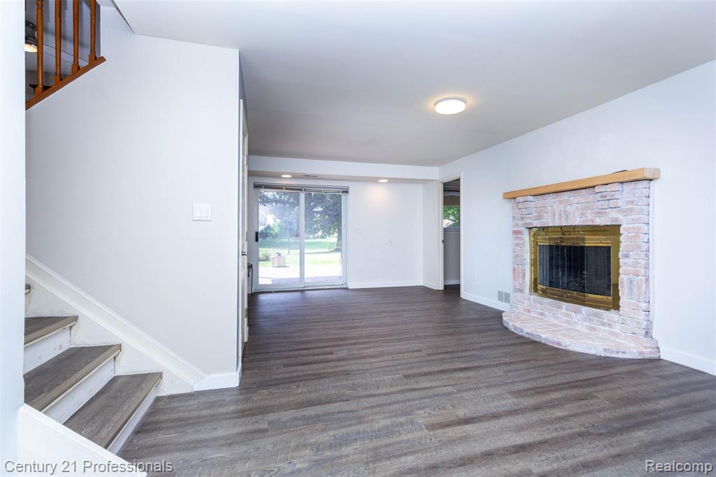 6361 Emerald Lake Drive Property Photo 24
