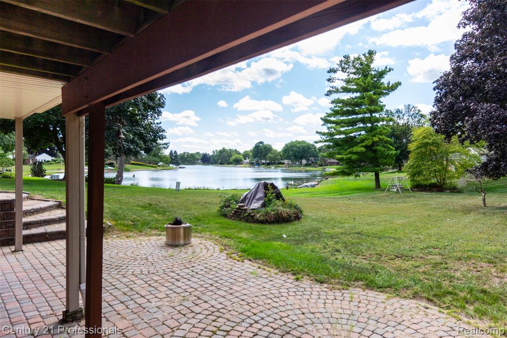 6361 Emerald Lake Drive Property Photo 41