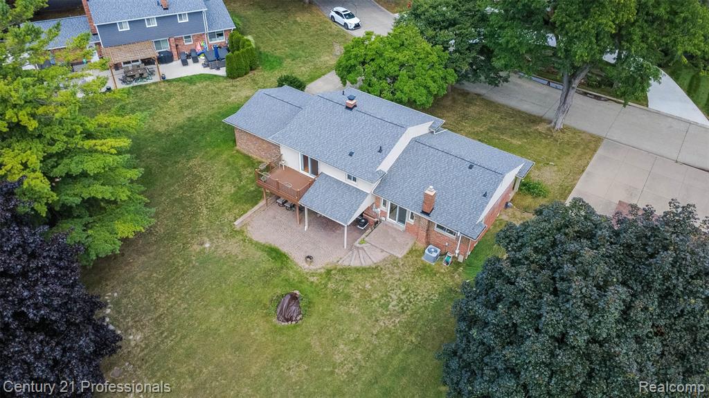6361 Emerald Lake Drive Property Photo 52