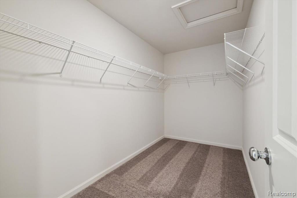 4066 Heritage Square Drive Property Photo 11
