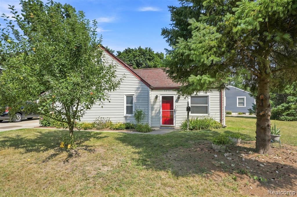 8251 Mcclellan Street Property Photo 1