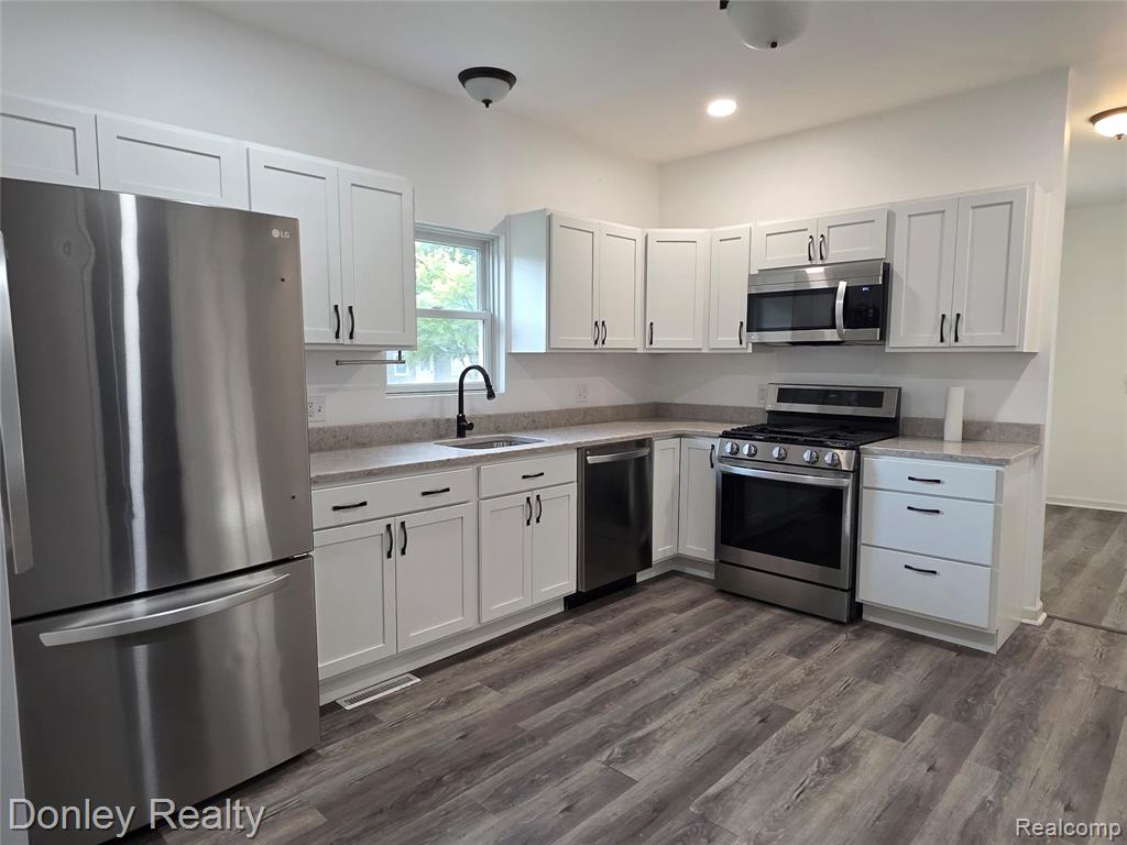 6405 3rd Street Property Photo 2