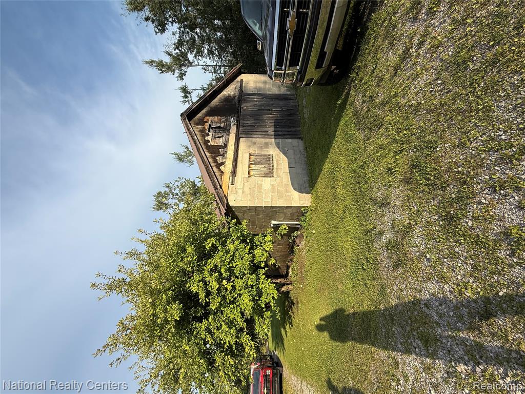 8018 Mielke Road Property Photo 12