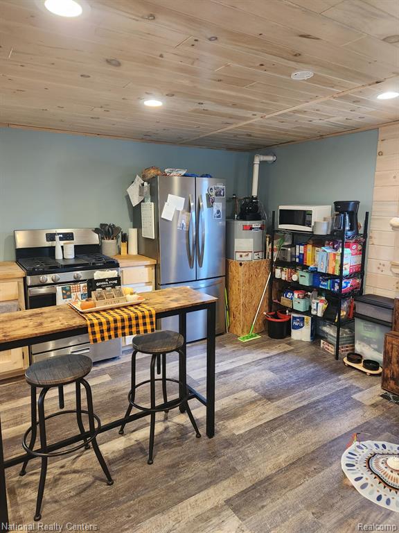 8018 Mielke Road Property Photo 15
