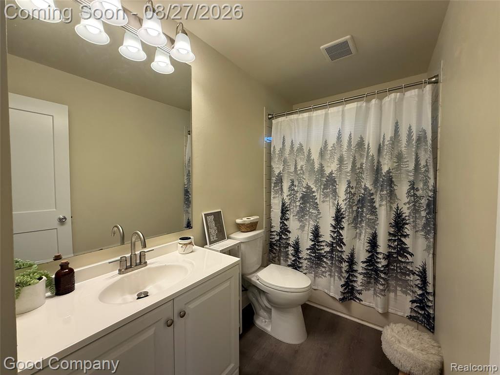 3026 Wyoming Avenue Property Photo 8