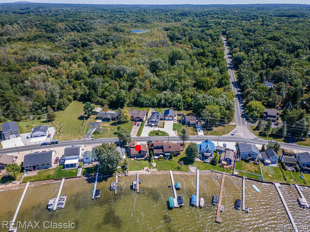 425 E Shore Drive Property Photo 36