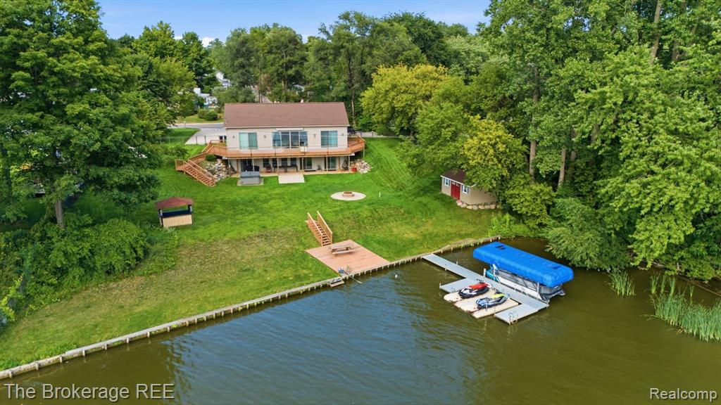 4499 5th Street Property Photo 1