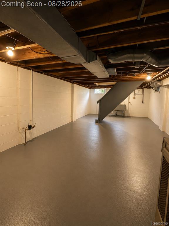 948 Hubbard Avenue Property Photo 16