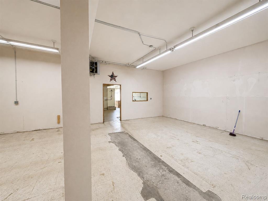 1406 Southfield Road Property Photo 7