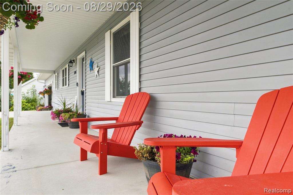 3956 Keewahdin Road Property Photo 14