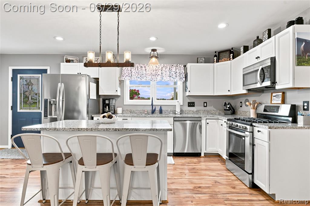3956 Keewahdin Road Property Photo 20