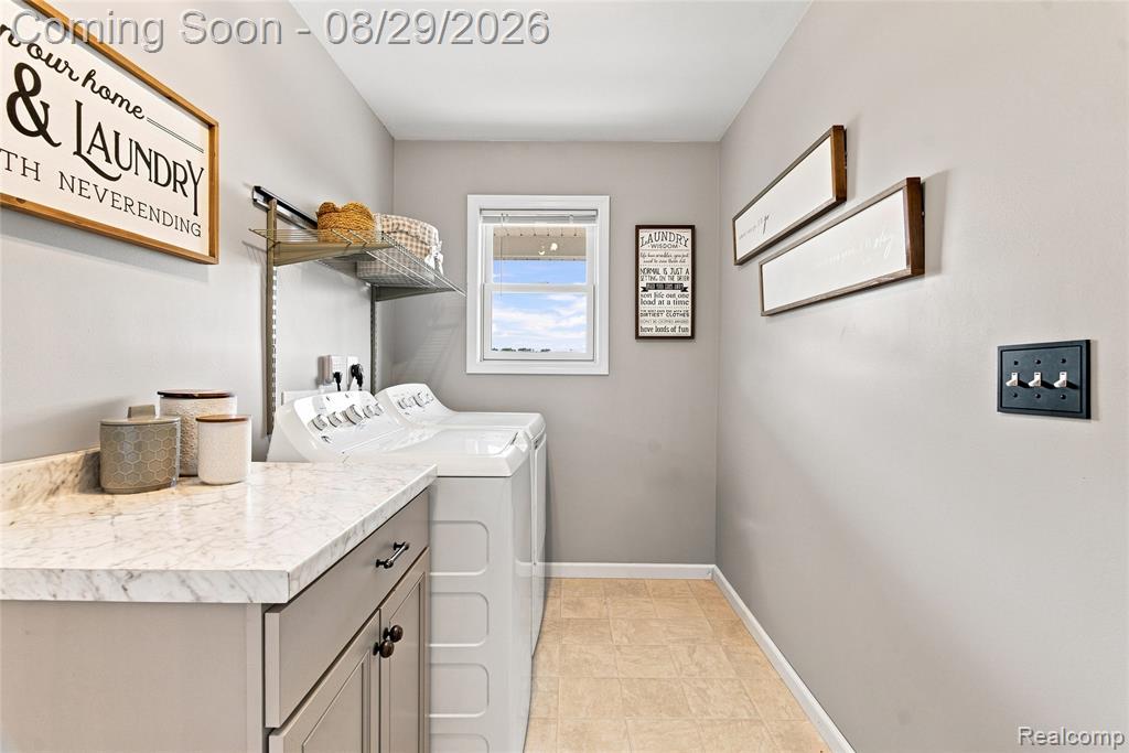 3956 Keewahdin Road Property Photo 41