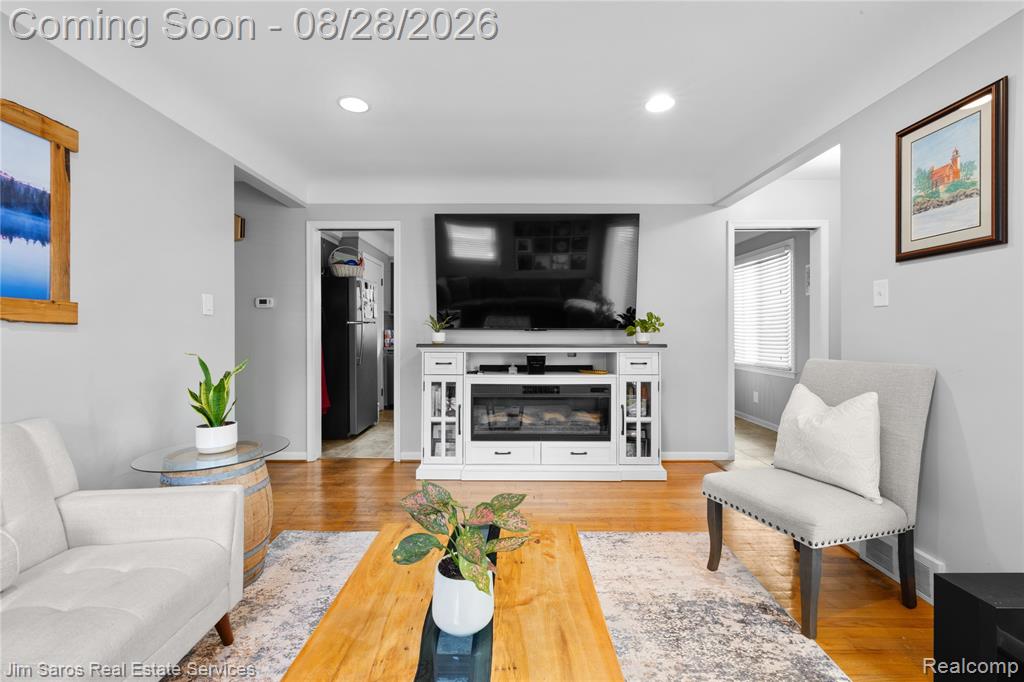 20216 Anita Street Property Photo 3