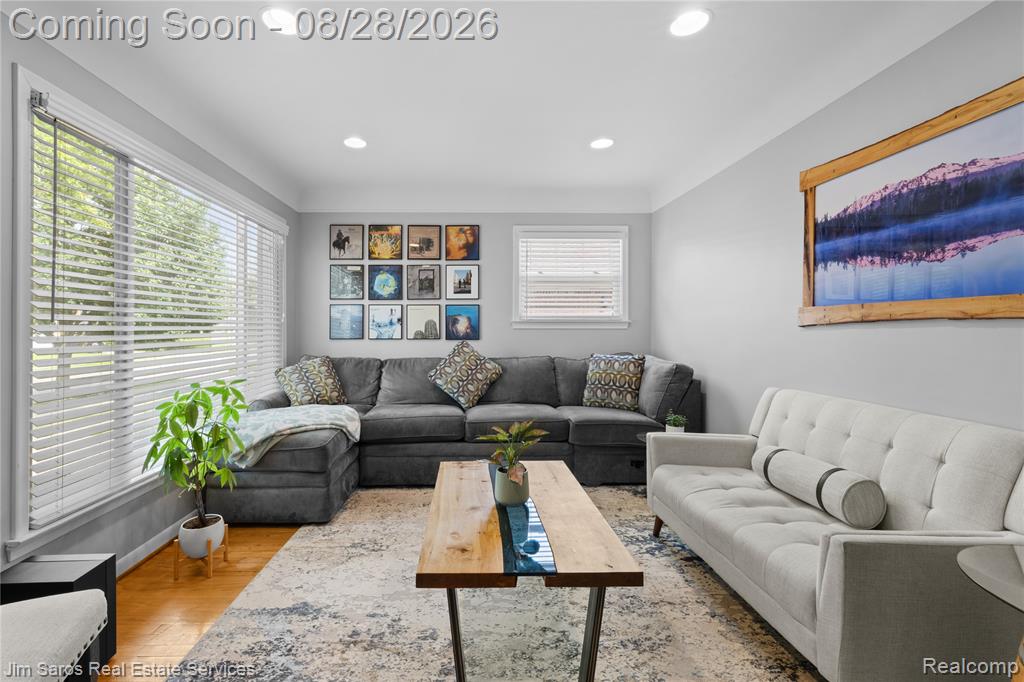 20216 Anita Street Property Photo 4