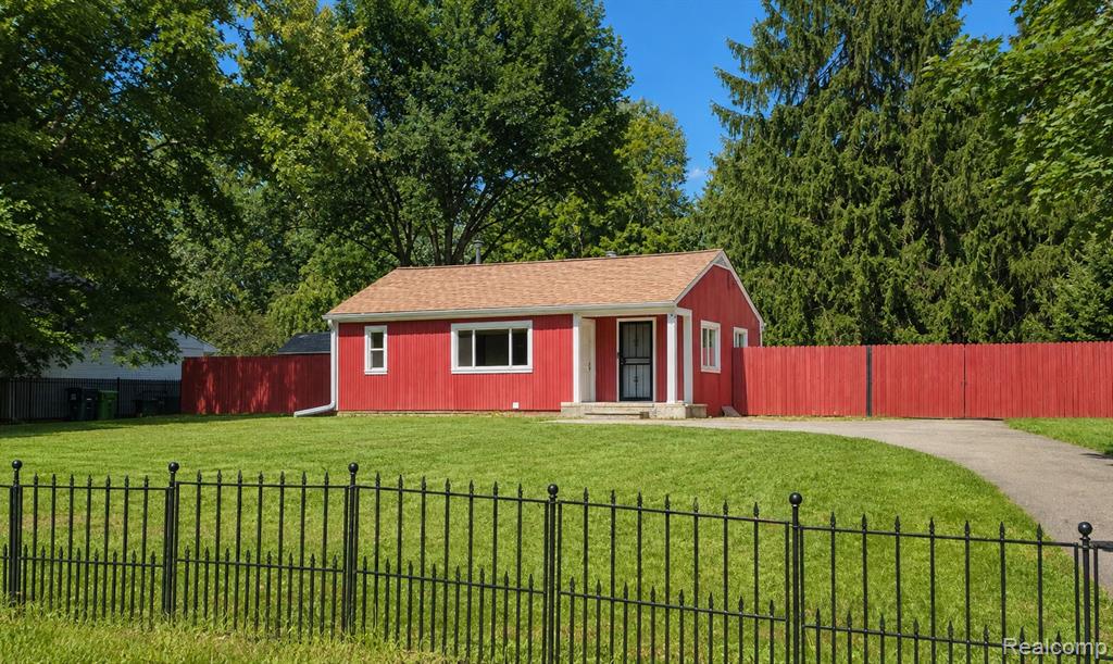 6464 Huron River Drive Property Photo 1