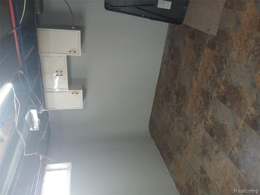 15070 Drake Street Property Photo 19