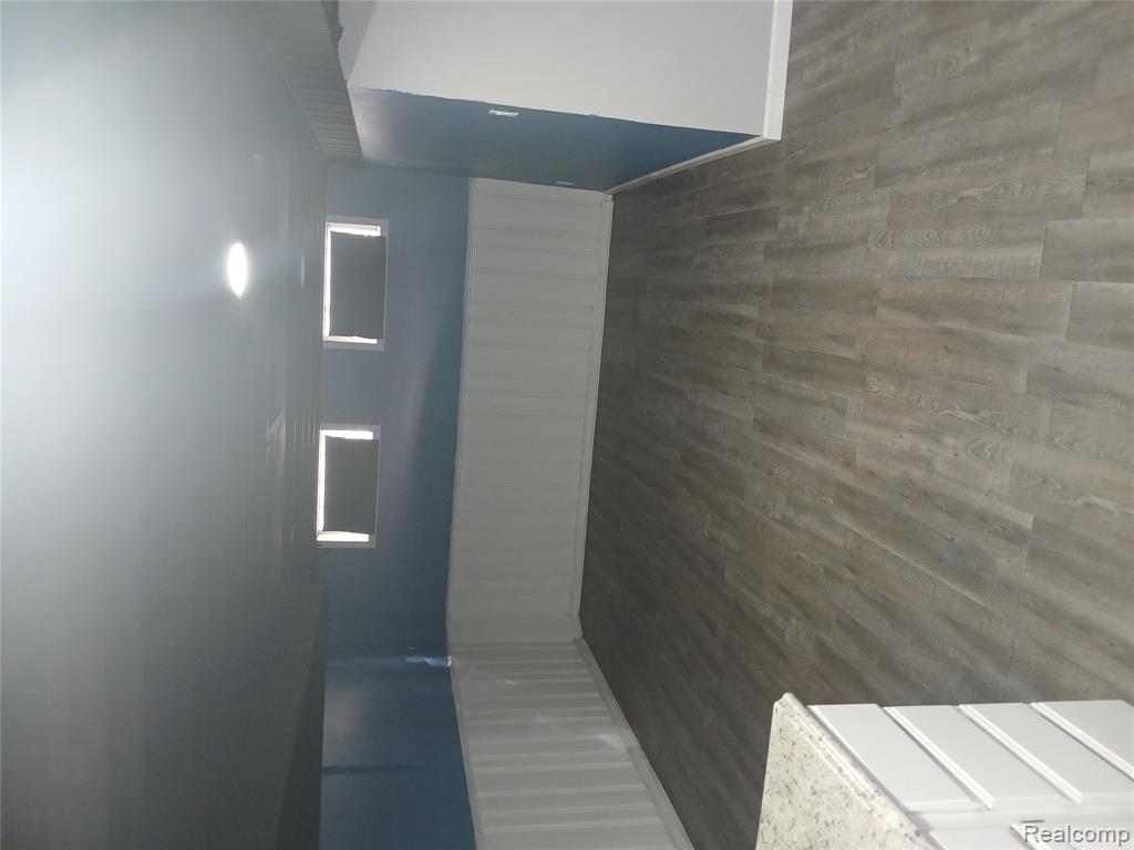 15070 Drake Street Property Photo 22