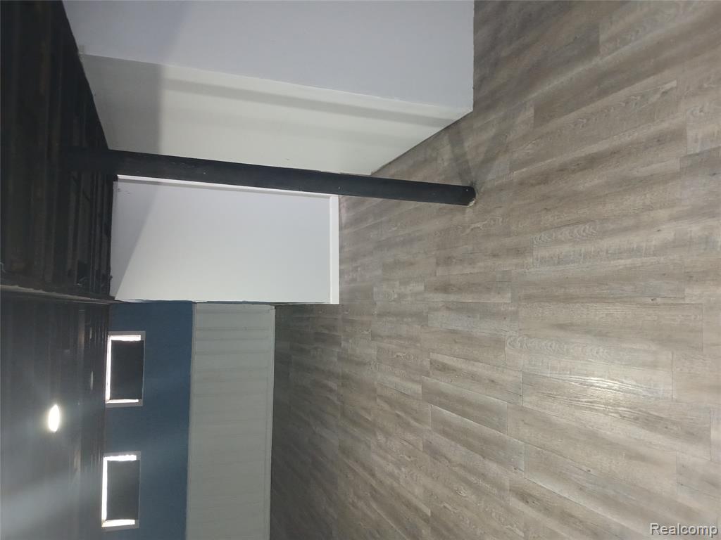 15070 Drake Street Property Photo 23