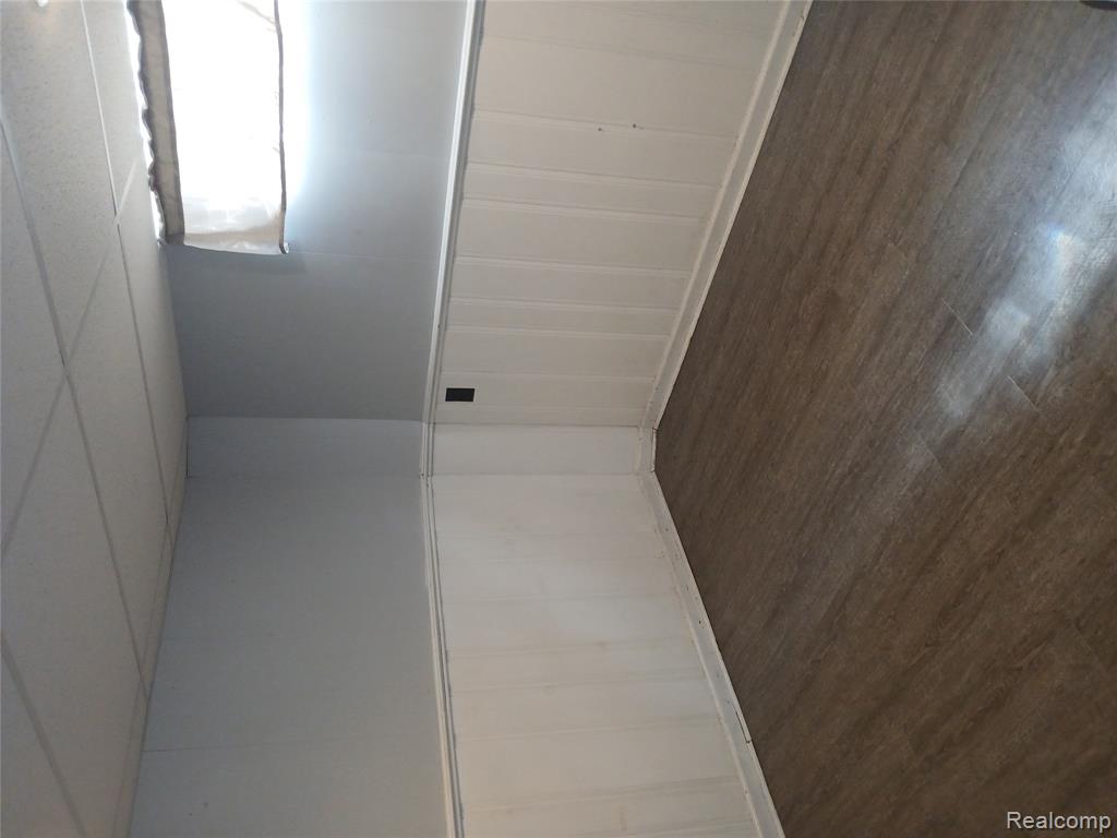15070 Drake Street Property Photo 24
