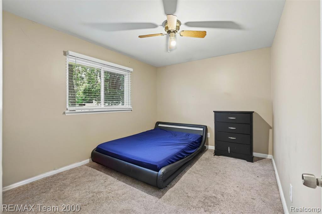 5846 Westlake Street Property Photo 20