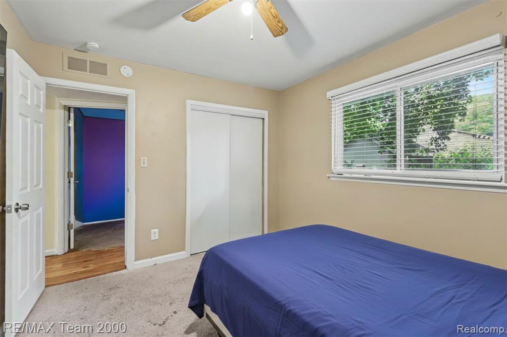 5846 Westlake Street Property Photo 21