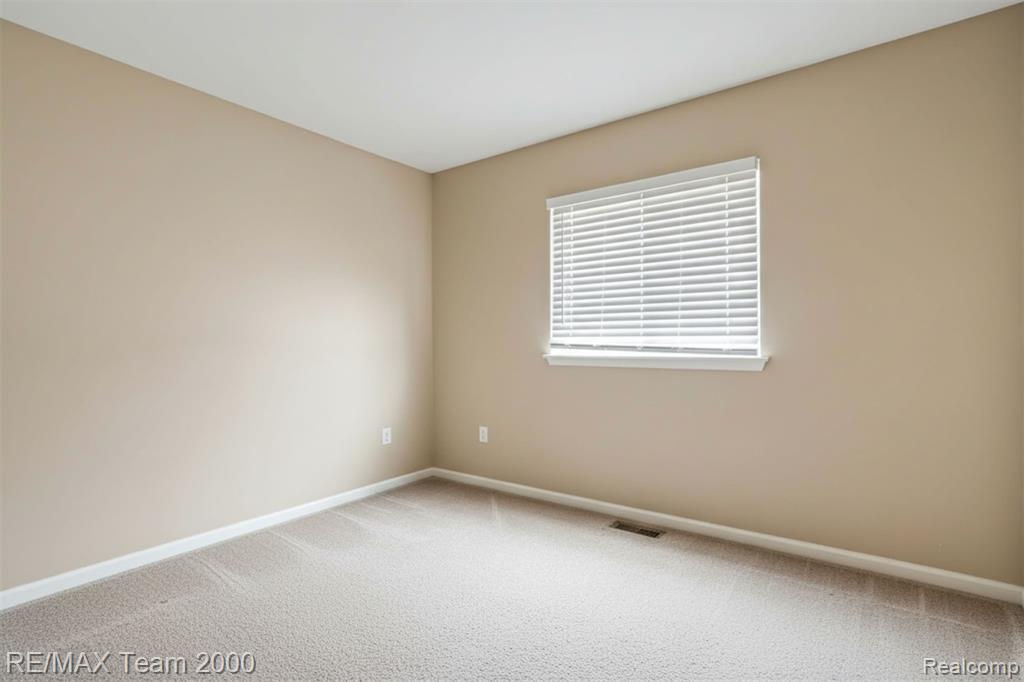 5846 Westlake Street Property Photo 23
