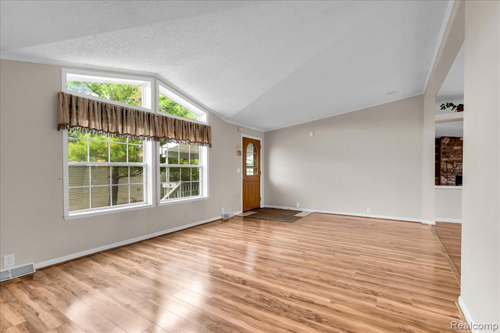 8209 Bloomsbury Circle Property Photo 7
