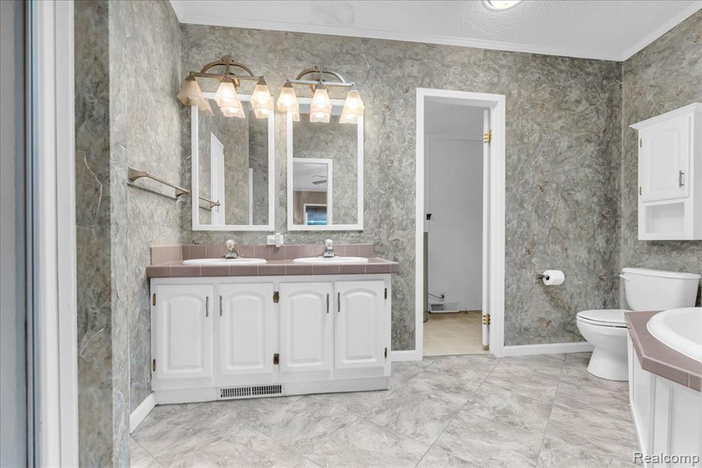 8209 Bloomsbury Circle Property Photo 22