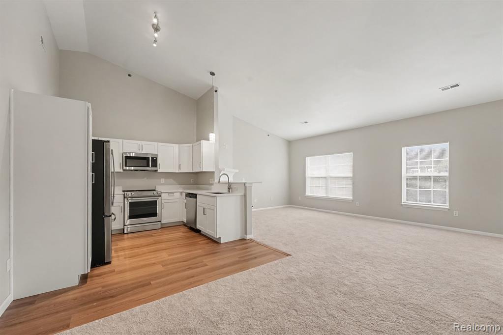 43054 Strand Drive Property Photo 9