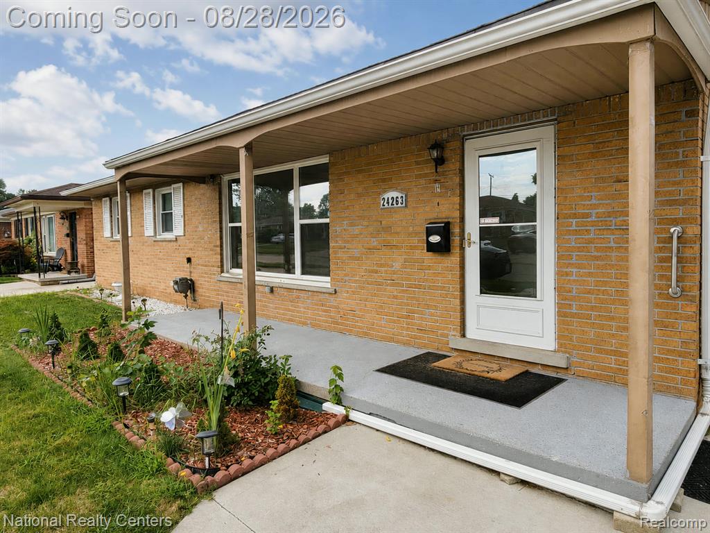 24263 Beierman Avenue Property Photo 3