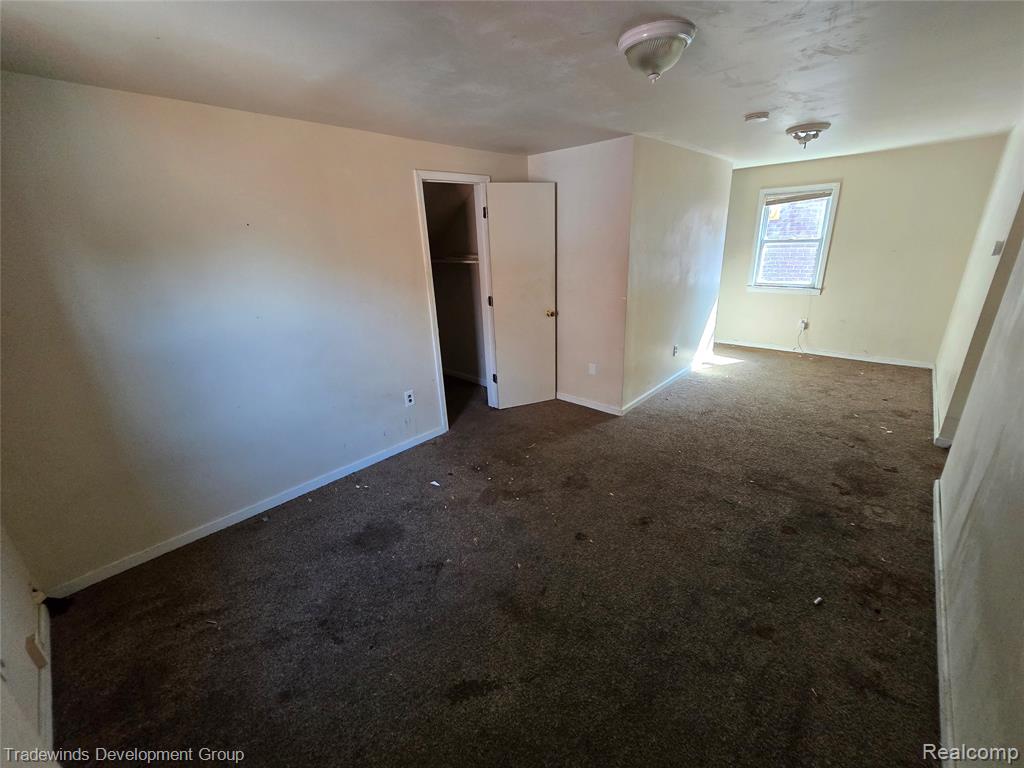 10742 Balfour Road Property Photo 13